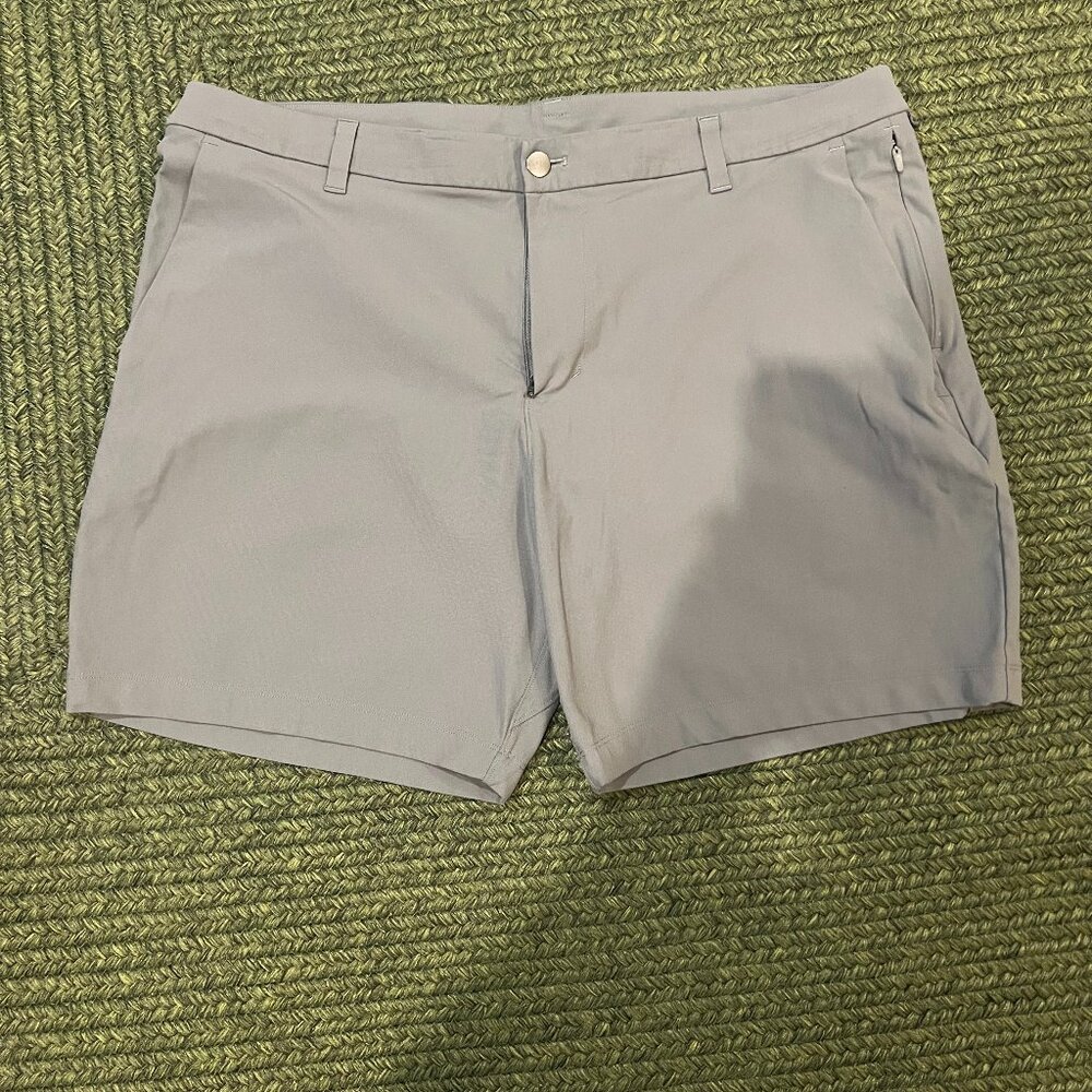 Grey Sage/Green Men's Lululemon Shorts - Picture 1 of 2